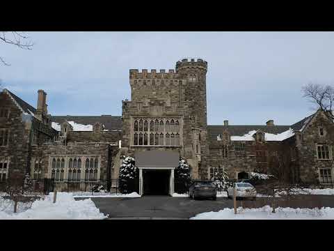 image-Who lived at Sands Point Preserve?