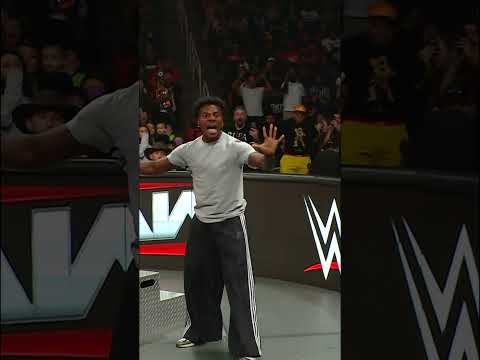 ​@IShowSpeed keeps finding himself in these situations 😭