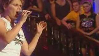 Alex Parks - Beautiful