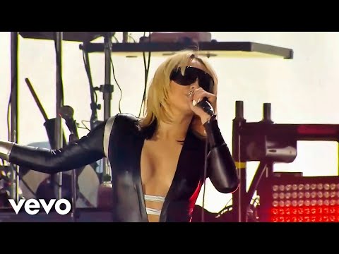 Miley Cyrus - Heart Of Glass (Live at Lollapalooza Argentina)