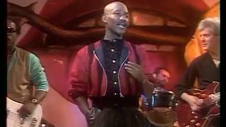 Hot Chocolate - What Kinda Boy You&#39;re Lookin&#39; For (Girl)