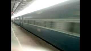 preview picture of video '22865 LTT-Puri Superfast Express'