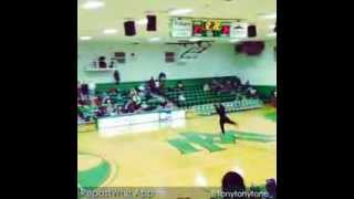 preview picture of video 'UAM Halftime Halfcourt Shot'