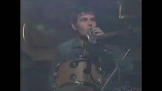 Oasis - The Hindu Times (News Station, Japan 2002)