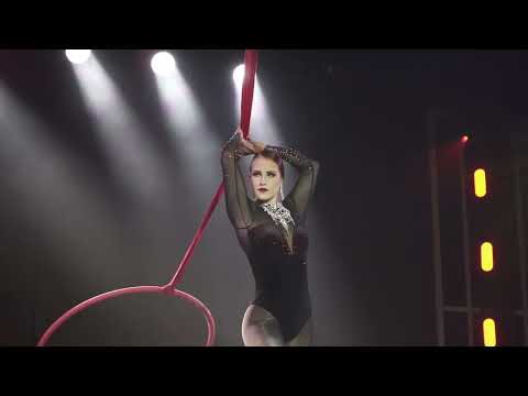 Scarlett - femme fatale aerial hoop act