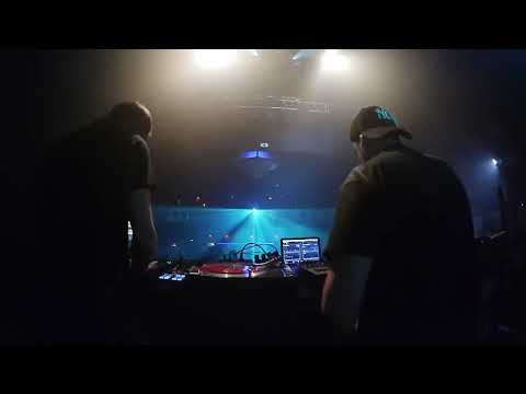 MIK IZIF VS D'JAMENCY (U.N.I.C.O.D.E) @ BIKINI / TOULOUSE - 1 DEC 2012
