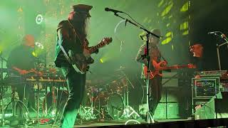 Les Claypool&#39;s Fearless Flying Frog Brigade.  Sheep-(Pink Floyd)