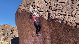 Video thumbnail de Solarium, V4. Happy Boulders