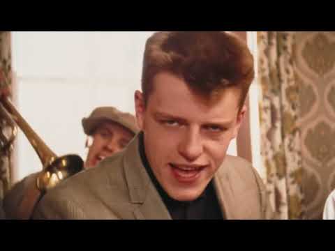 Videoclip de Our House (2009 Remaster) — Madness