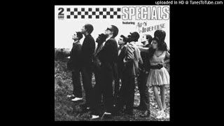Amy Winehouse & The Specials - Rudy, A Message To You