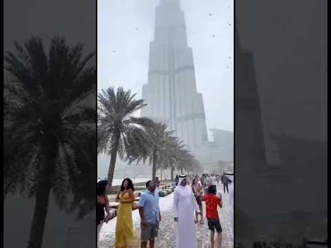 В Дубае выпал снег