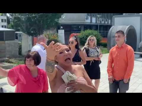 Đani i Slađa podelili uzbuđenje sa medijima pa zaigrali uz trubače