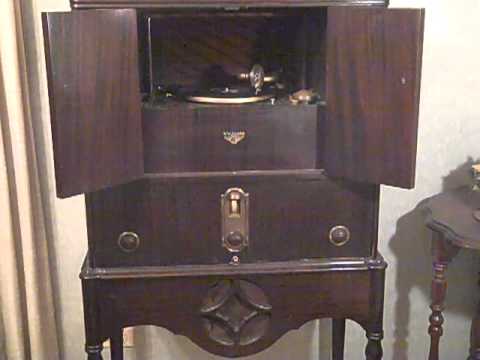 ARTHUR LANGE'S ORCH. - FUN ON THE FARM - ROARING 20'S VICTROLA RADIOLA