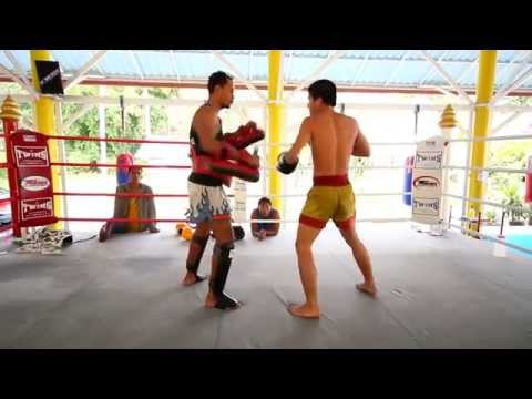 Muay Thai basic combinations 1-2-3 Low kick mitt combo