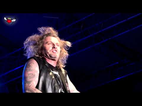 Andílci za školou na Slovensku v Trnavě