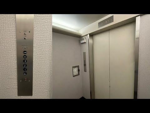 1960 Montgomery Hydraulic Elevator @ Berwyn Medical Center - Berwyn, IL.