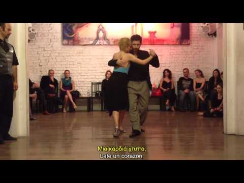 Al compás del corazón (Late un corazón)  (spanish+greek subs)