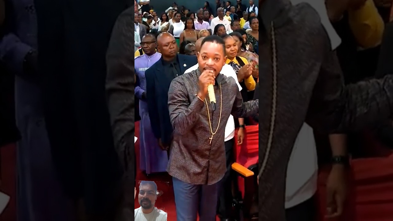 Prophecy You must watch #alphlukau #godglory #ami #preaching #Prophecy #healing