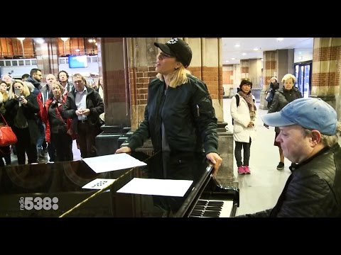 Glennis Grace - Too Much Love Will Kill You - at Amsterdam Central Station