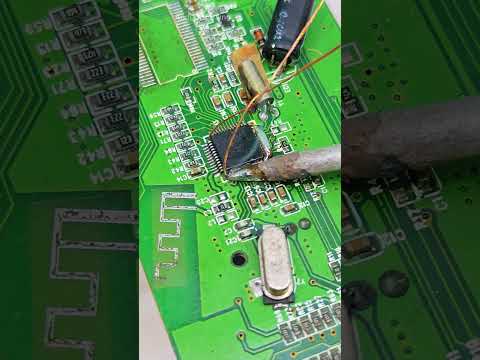 18th Century Techniques to Remove SMD ICs. And What We Use Today 🤔#old #tecnologia #desoldering