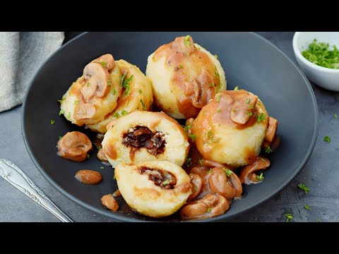 German Potato Dumplings Recipe (Kartoffelklöße)