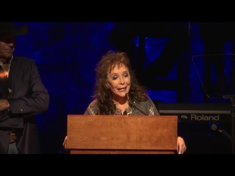 Thumbnail for Loretta Lynn returns to stage following stroke by Don Schlitz
