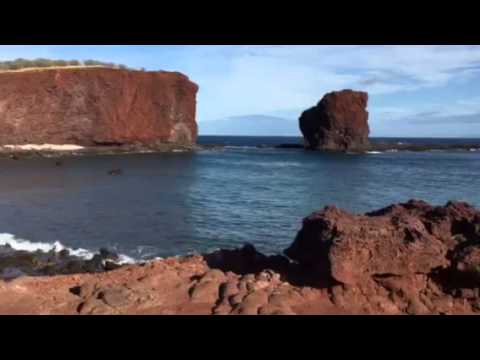 Sweetheart Rock at Hulopo'e Beach in Lanai, Hawaii