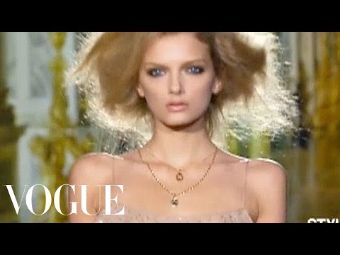 Fashion Show - Roberto Cavalli: Spring 2008 Ready-to-Wear