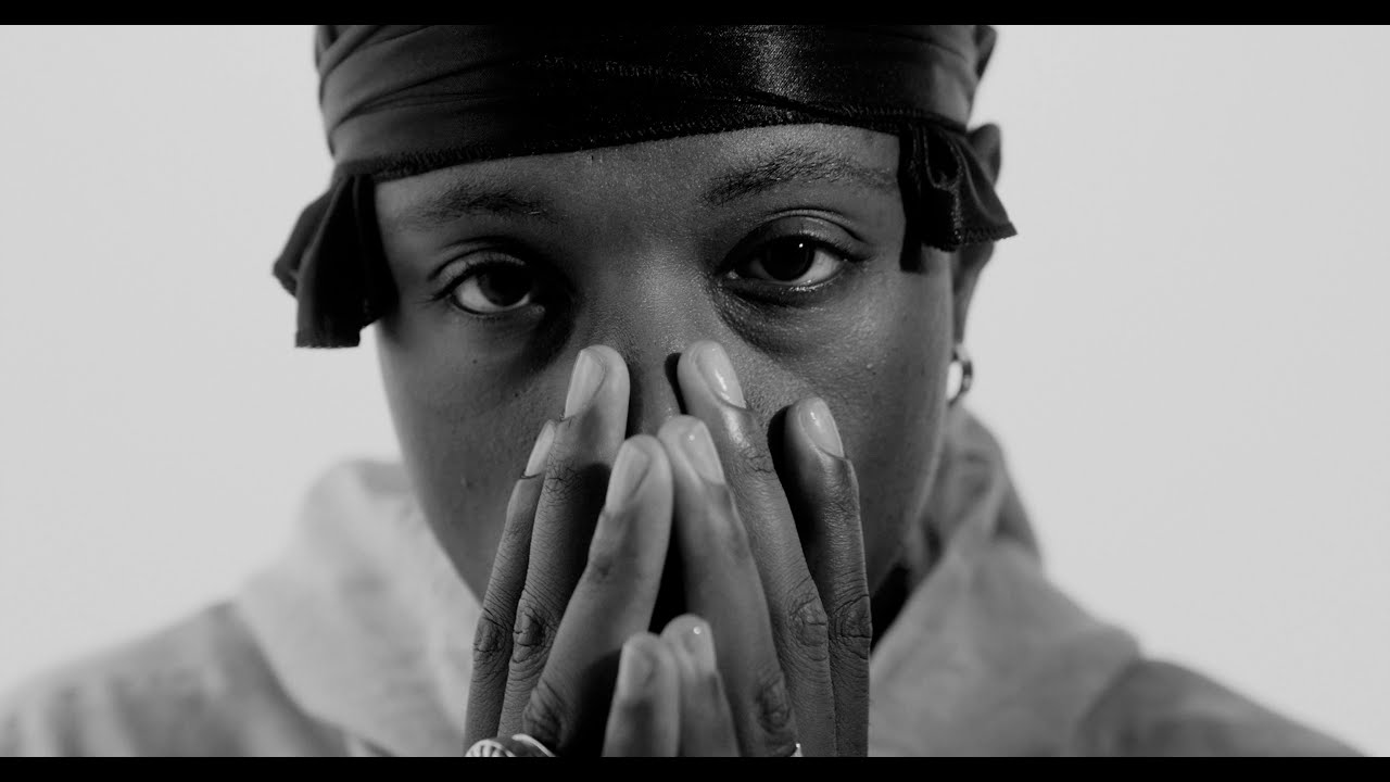 Joey Bada$$ ft Chlöe – “TELL ME” 