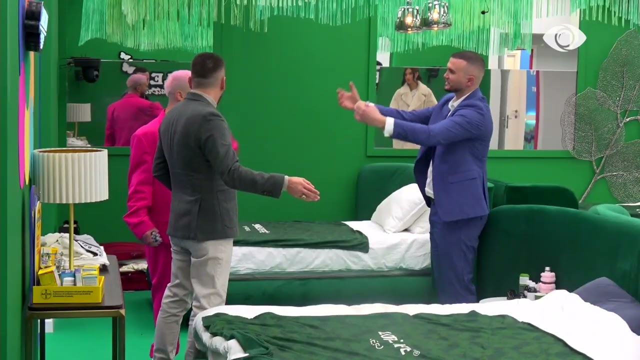 “Është me votë”/ Gjesti debaton me Shkëlzenin për ndarjen e krevateve