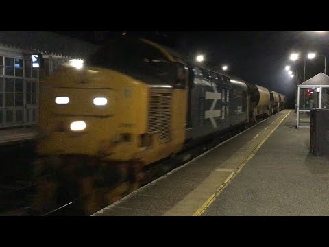 DRS 37401 and 37218 work 6P28 at Elmswell and Stowmarket - 13/04/22
