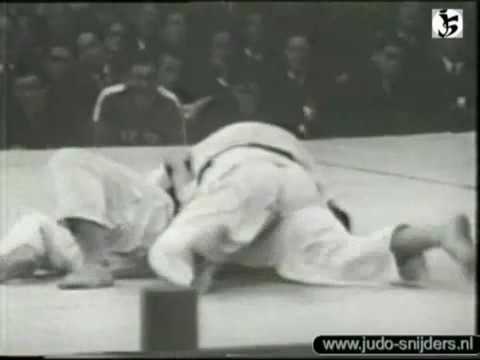 Judo Tokyo 1964  Geesink NED   Kaminaga JPN