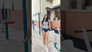 Download lagu Sikacheng pretty with short jean #179deyuedabao #legsday #fitnessmodel #chubby #plussizemodel mp3