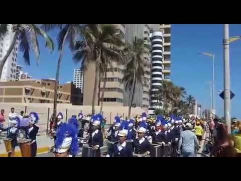 B.M.P.M.C - Banda Marcial Pe. Marcelino Champagnat - Tocando Baile De Favela e Metralhadora