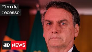 De volta a Brasília, Bolsonaro ironiza críticas por não usar máscara em passagem pelo Guarujá