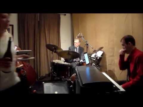 Ben Macy Trio performs The Rosco Shuffle