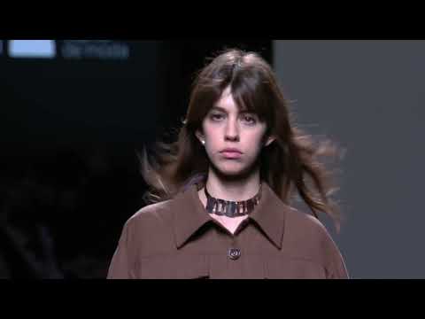 ROBERTO TORRETTA | #MBFWMadrid Marzo 2022