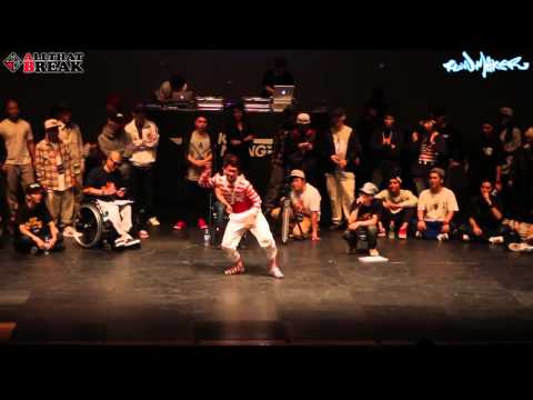 LOCK TAN / One of a best moment