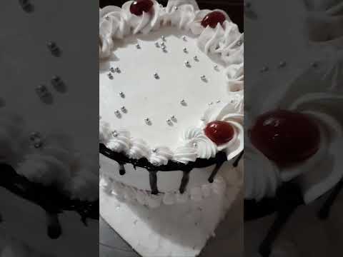 Chocolate cake easy and simple design.. #pratima #homebaker🙏🙏🤗🤗