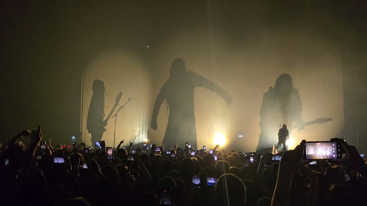 Korn-It's On Leeds First Direct Bank Arena 26.10.2026 - YouTube