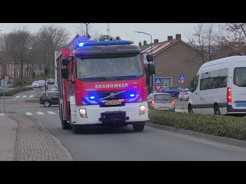PRIO 1 Tankautospuit Brandweer Hardinxveld naar een gaslucht melding