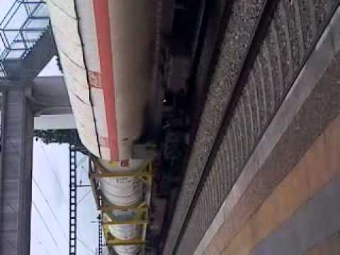 comboio  de cargas a passar em mogofores 2011