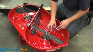 How to Sharpen the Blades on a Lawn Tractor