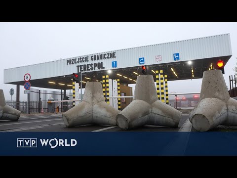 Poland reopens key border crossings with Belarus | Midday Report