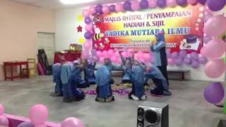 Download lagu Lughat Al Alam ~ knk - knk Tadika Mutiara Ilmu 2015 . mp3