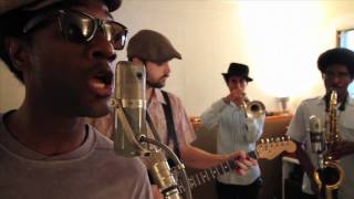 Aloe Blacc - Loving You Is Killing Me (Live in Studio)