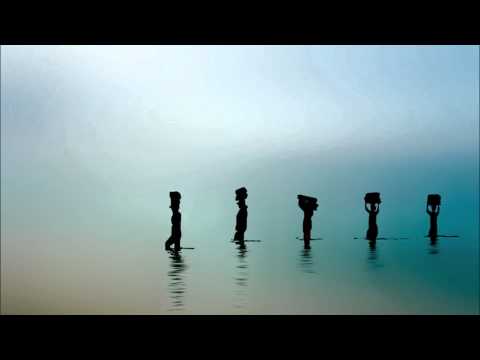 Holly - Khula (feat. Cuebur)