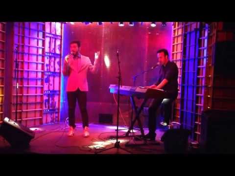 KIKE NAVAS Otro amor vendra (Live Sala Intruso)
