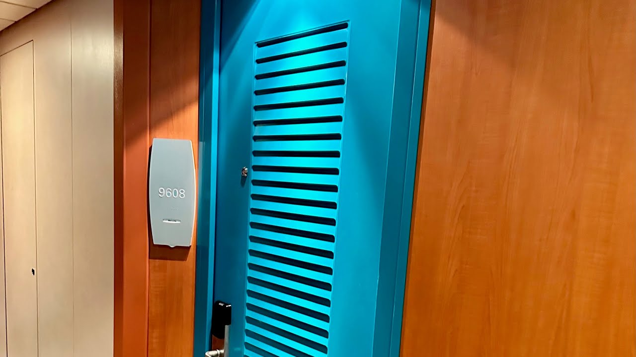 Norwegian Jewel - Cabin 9608 - Video 1