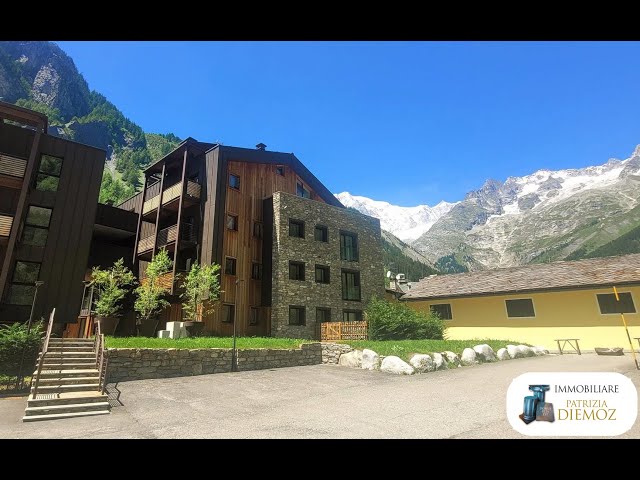 GRANDE APPARTAMENTO A COURMAYEUR